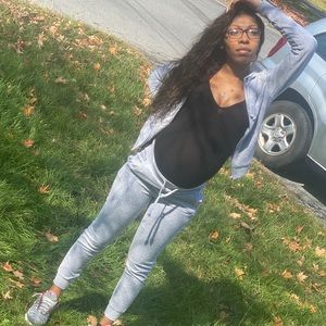 Meet your Posher, Ronnae